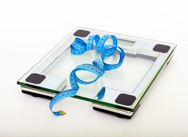Healthy Eating Motivation tip 5 weigh and track progress